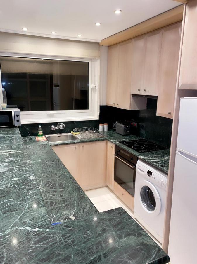 Larnaca Room, 50M To The Finikoudes Beach Екстериор снимка