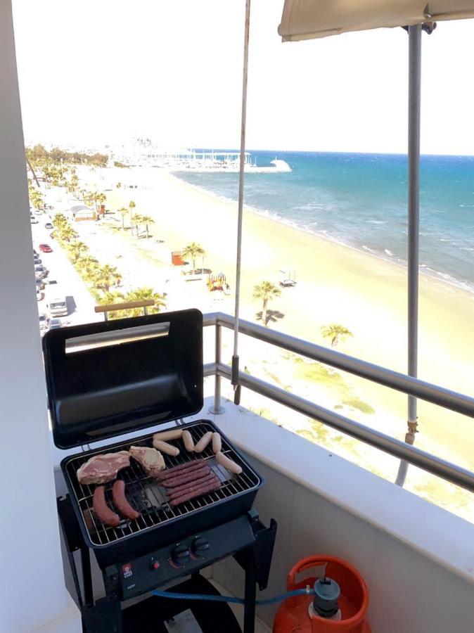 Larnaca Room, 50M To The Finikoudes Beach Екстериор снимка